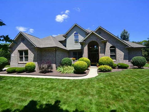 3rd image of 4072 Brockton Manor North Dr