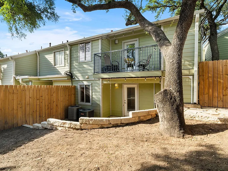 3601 Menchaca Rd #110 — Photo 36