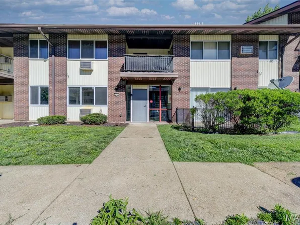 7727 Hazelcrest Dr APT A, Hazelwood, MO 63042