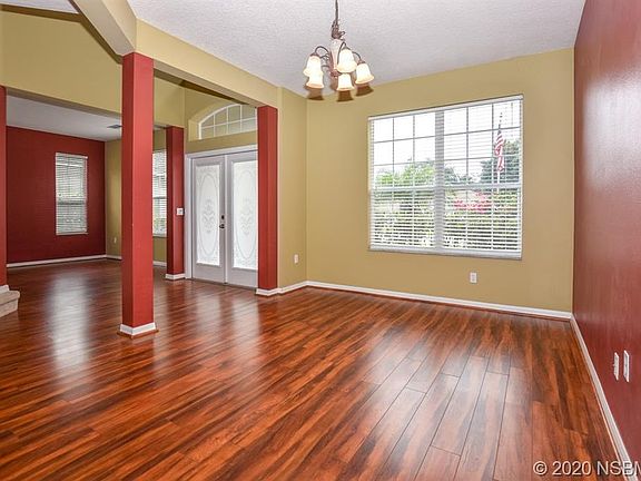 5th image of 156 Crystal Oak Dr