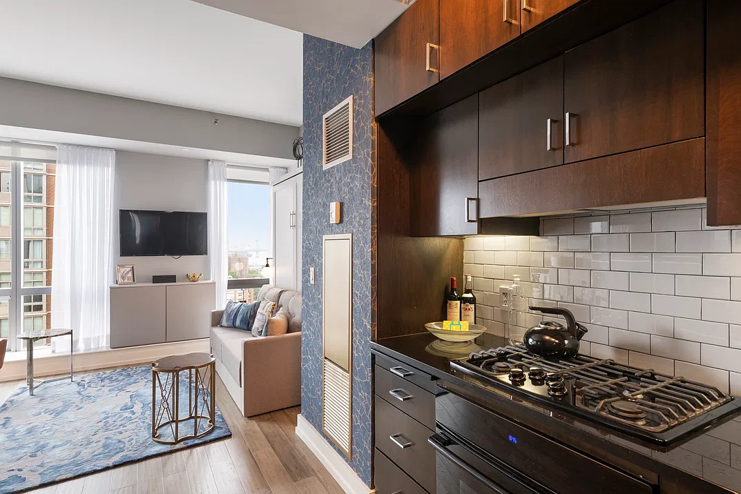 150 Myrtle Ave — Photo 4