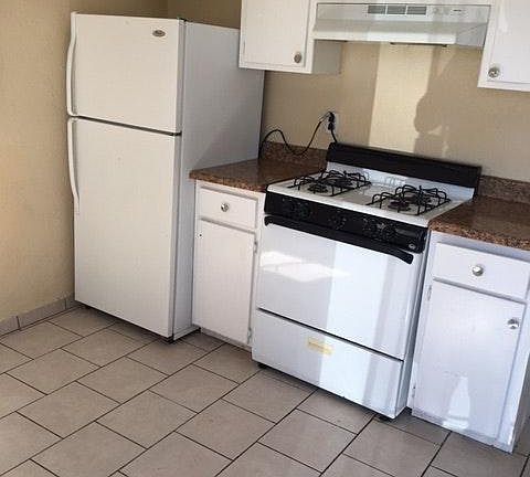 3rd image of 3236 Frankfort Ave APT 7