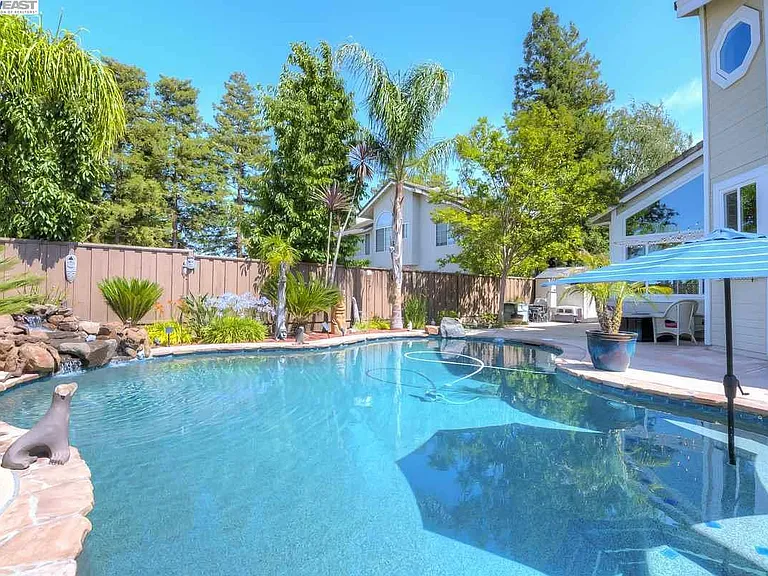3644 Glasgow Cir — Photo 30