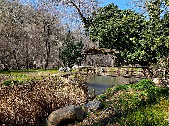 2nd image of 19182 Caliente Creek Rd