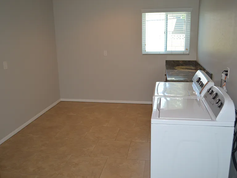 8221 E Windsor Ave — Photo 16