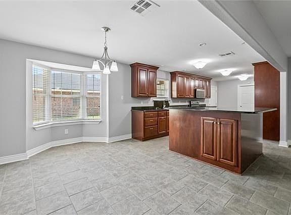 4th image of 248 Devon Rd