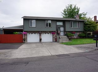 3880 SW 5th Dr, Gresham, OR 97030