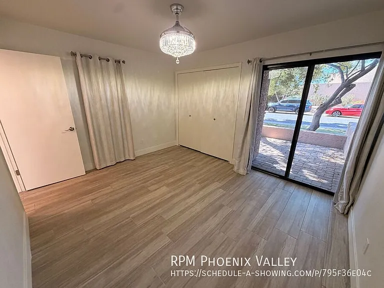 7826 E San Miguel Ave — Photo 4