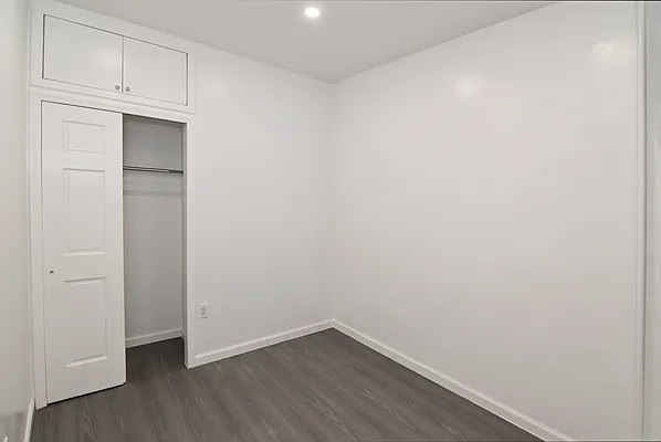 Rented by Ledvech Group | media 16