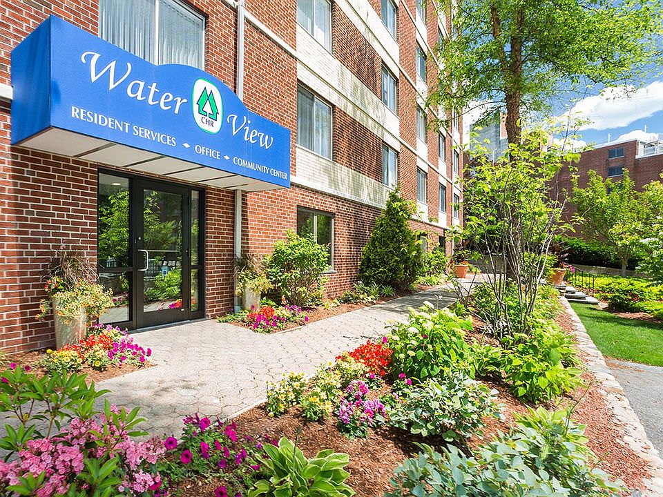 1st image of 182 Harvard St #8
