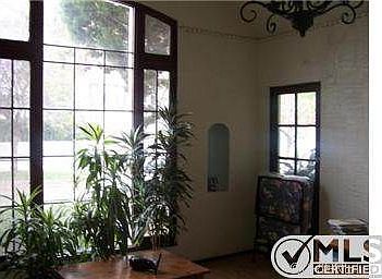 2nd image of 752 N La Fayette Park Pl