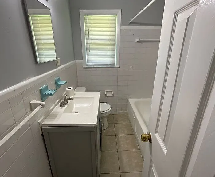 243 Edison Ave — Photo 20
