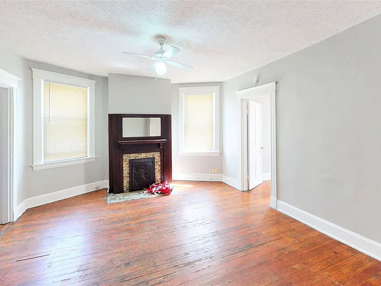 426 Ada St — Photo 16