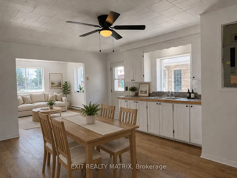 696 Principale St #A — Photo 2