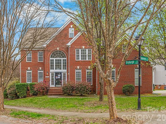 2nd image of 9333 Standerwick Ln