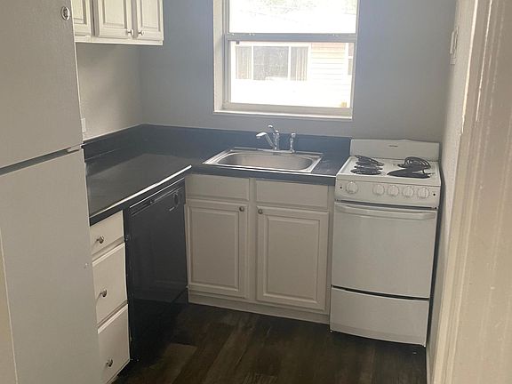2nd image of 1625 16th St N #205