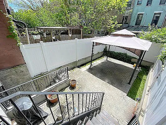 Rented by Oxford Property Group | media 11