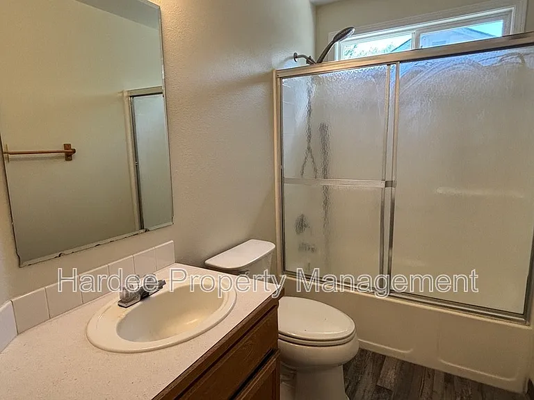 10764 W Goldenrod Ave — Photo 11