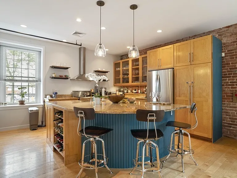 8 Newcomb St #5 — Photo 6