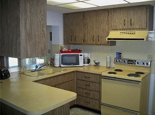 3rd image of 12209 Silk Oak Ln
