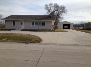 1415 1st St, Columbus, NE 68601