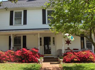 6925 Idols Rd, Clemmons, NC 27012