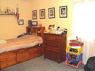 1st image of 394 Clover Dr