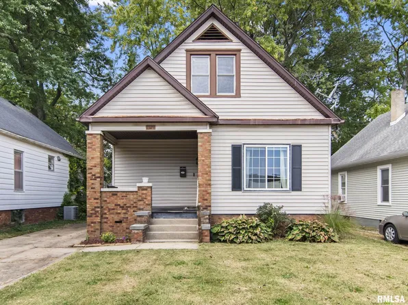1121 N Walnut St, Springfield, IL 62702
