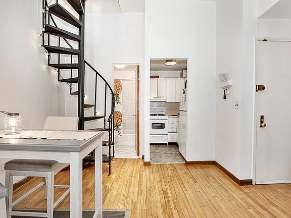 2nd image of 346 Lexington Ave #Penthouse 4f