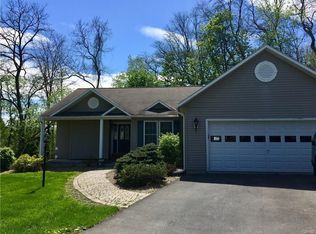 111 Sherfield Dr, Syracuse, NY 13209