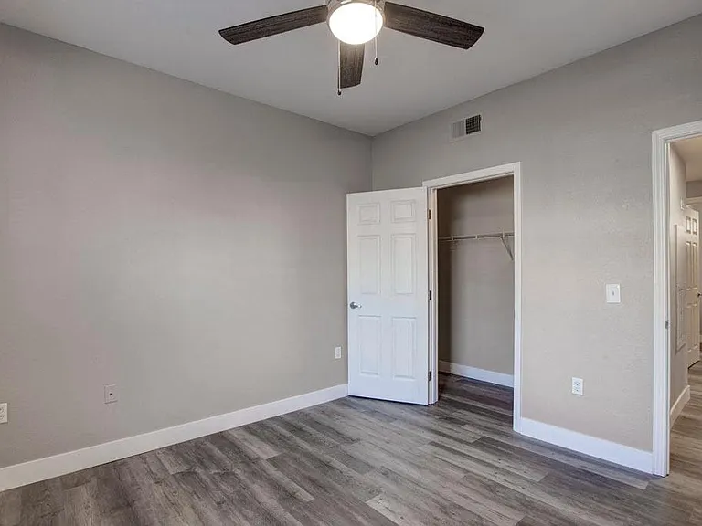 Broadleaf Apartments — Photo 51