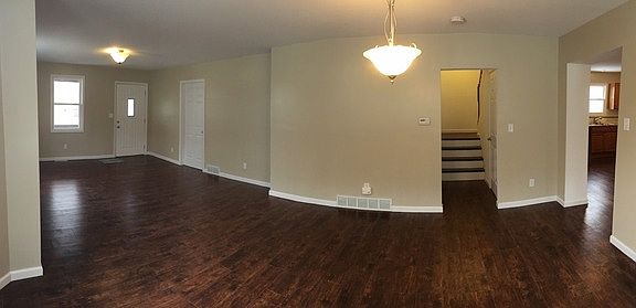 5th image of 650 Crosat St