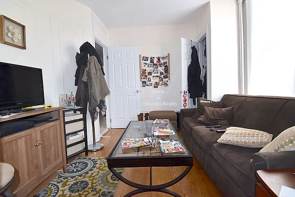 Rented by J Misrahi Realty Corp | media 28