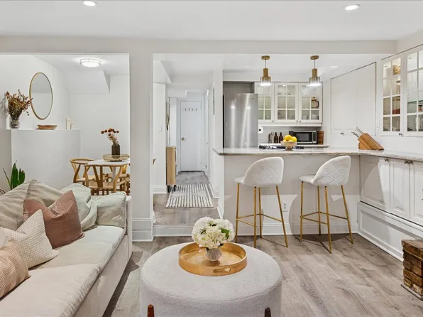 118 West 81st Street image 5 of 17