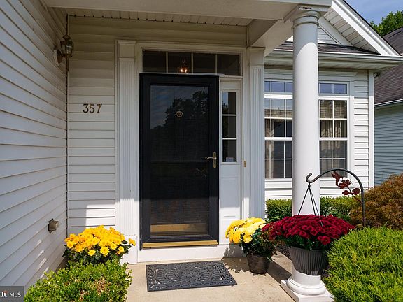 3rd image of 357 Blanketflower Ln