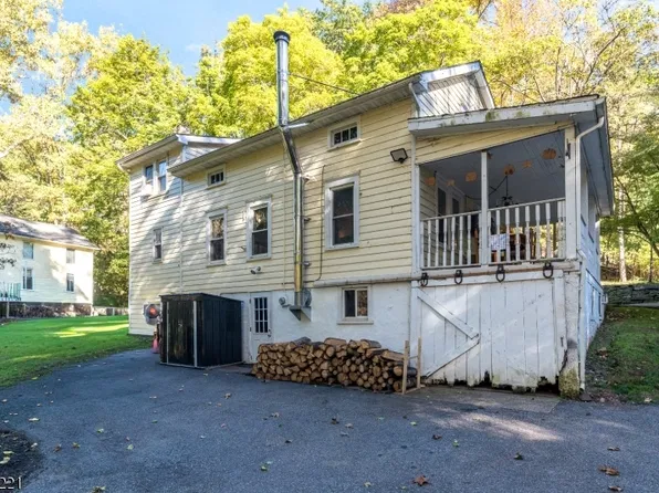 275 Creek Rd, Alexandria Twp., NJ 08825