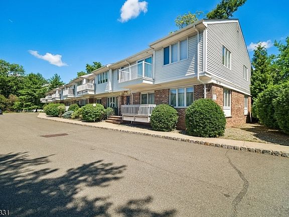 2nd image of 245 Main St Unit 2A #2A