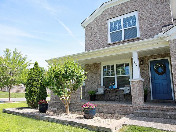 2nd image of 1372 Creekside Dr