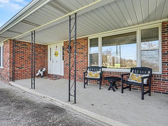 2nd image of 10695 Lockbourne Eastern Rd