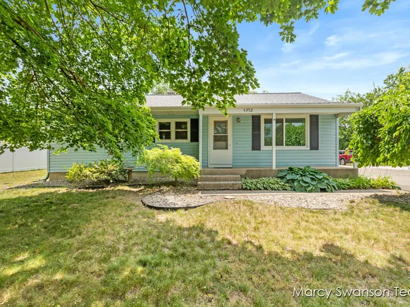 1372 Brookmark St SE, Kentwood, MI 49508