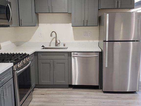2nd image of 122 N 18th St Unit A