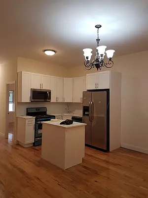 Sold by Keystone Realty USA Corp | media 8