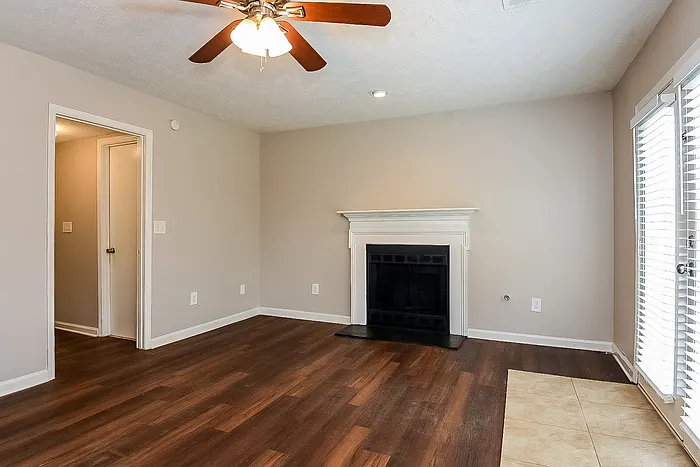 6239 Leverett Dr — Photo 4