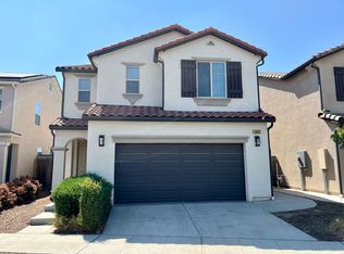 2635 N McArthur Ave, Fresno, CA 93727
