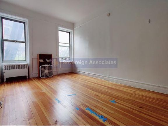 5th image of 936 W End Ave APT D14