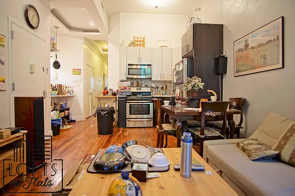 Rented by Lofts and Flats LLC | media 2