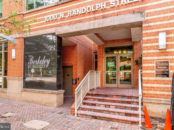 1000 N Randolph St APT 805, Arlington, VA 22201