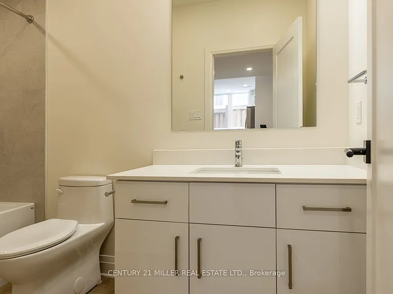 149 Richardson St #B — Photo 12