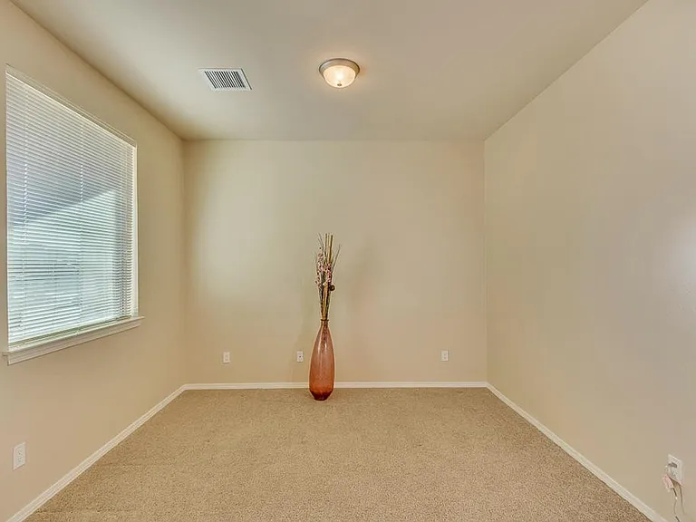 7421 Red Cedar Dr — Photo 5