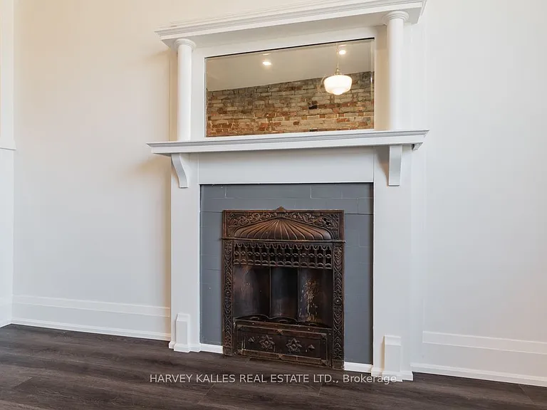 657 Saint Clair Ave W #UPPER — Photo 7